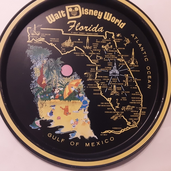 2 Vintage 1970’s Disneyland and World 10.75" Aluminum Metal Trays - Picture 3 of 5